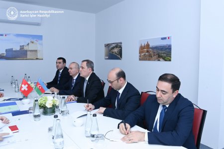 Ceyhun Bayramov isveçrəli həmkarı ilə regional yenidənqurma və sülh gündəliyini müzakirə edib - YENİLƏNİB Ceyhun Bayramov isveçrəli həmkarı ilə regional yenidənqurma və sülh gündəliyini müzakirə edib - YENİLƏNİB