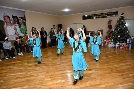 Bakı Media Mərkəzinin rəhbəri Arzu Əliyeva 2 saylı Uşaq evi sosial xidmət müəssisəsində uşaqları ziyarət edib - FOTOLAR Bakı Media Mərkəzinin rəhbəri Arzu Əliyeva 2 saylı Uşaq evi sosial xidmət müəssisəsində uşaqları ziyarət edib - FOTOLAR
