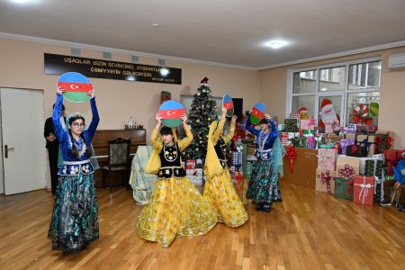 Bakı Media Mərkəzinin rəhbəri Arzu Əliyeva 2 saylı Uşaq evi sosial xidmət müəssisəsində uşaqları ziyarət edib - FOTOLAR Bakı Media Mərkəzinin rəhbəri Arzu Əliyeva 2 saylı Uşaq evi sosial xidmət müəssisəsində uşaqları ziyarət edib - FOTOLAR