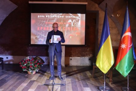 Xarkov şəhərində 20 Yanvar faciəsinə həsr olunmuş anım tədbiri keçirilib - FOTOLAR Xarkov şəhərində 20 Yanvar faciəsinə həsr olunmuş anım tədbiri keçirilib - FOTOLAR