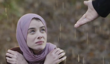 “Piyasa” üçün hicab taxdı - Fotolar “Piyasa” üçün hicab taxdı - Fotolar