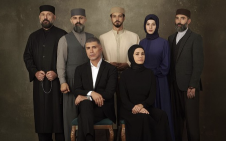 Onlar serialdan gedir - FOTO Onlar serialdan gedir - FOTO
