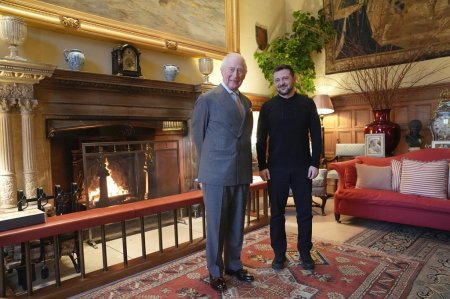 Zelenski Böyük Britaniya Kralı III Çarlz ilə görüşüb